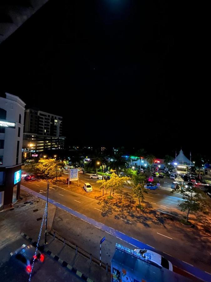 Space Cap Hotel Kota Kinabalu Bagian luar foto