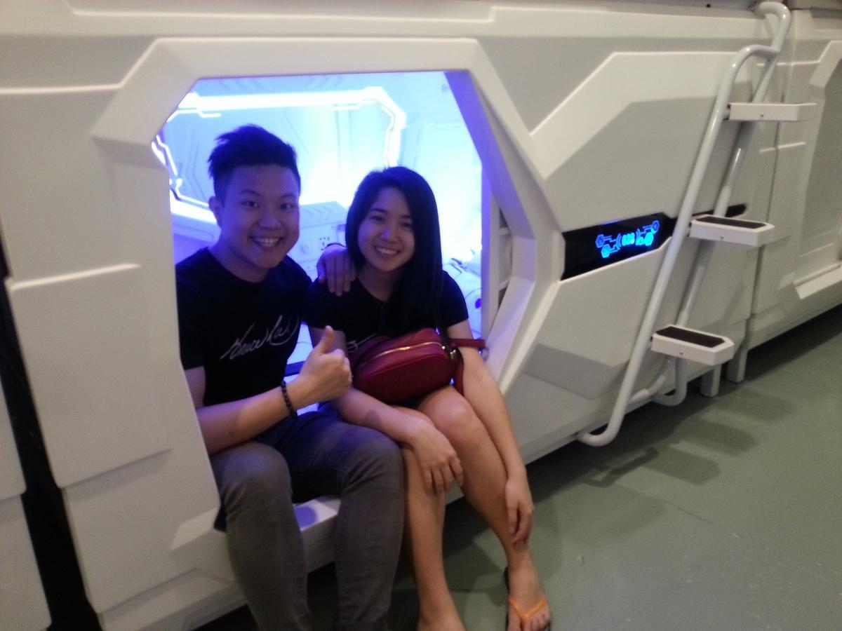 Space Cap Hotel Kota Kinabalu Bagian luar foto